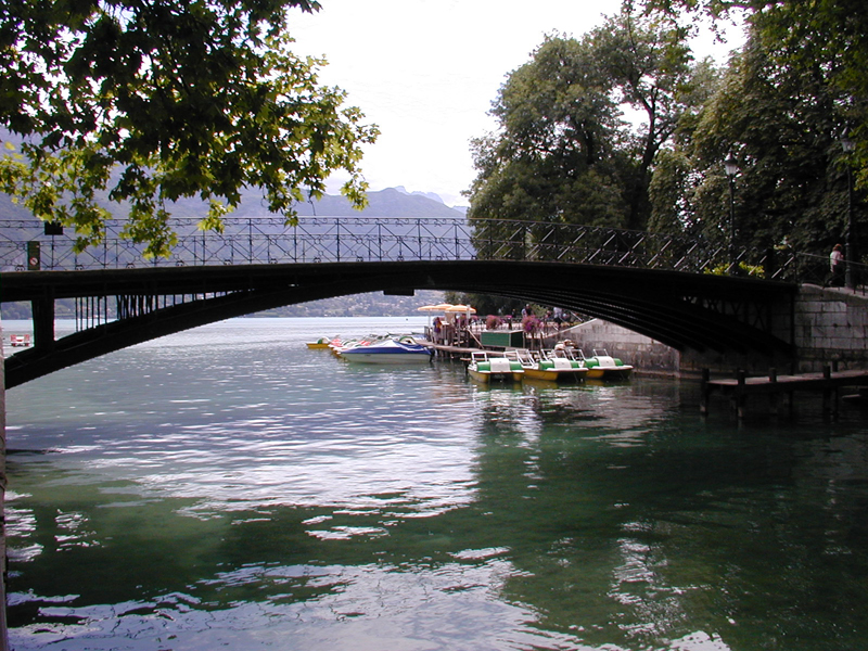 Мост Пон-де-Амур