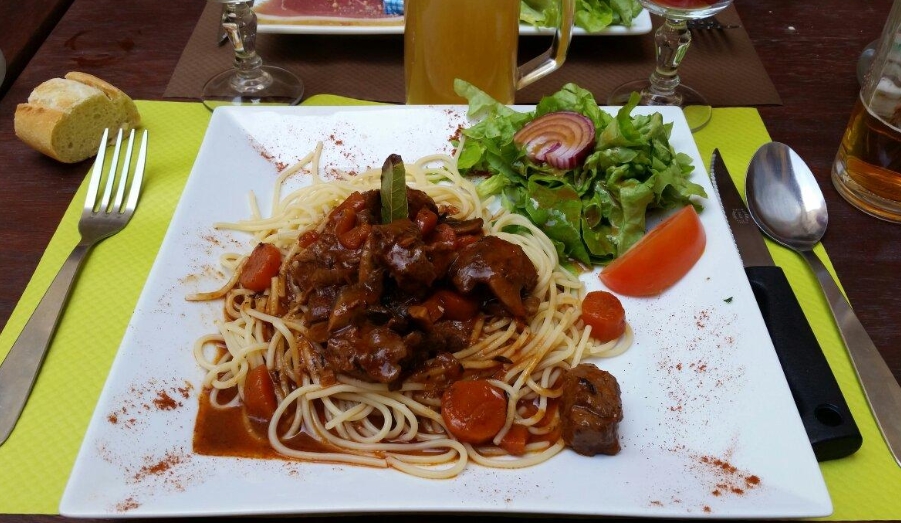Спагетти в соусе из La bodega bonifacio