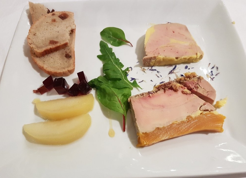 Закуски в Le Colombier Мясная закуска в Le Colombier