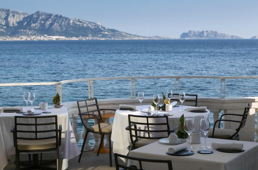 Красивый вид из Le Petit Nice – Passedat Столики с видом в Le Petit Nice – Passedat
